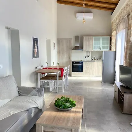 Chrysiis 2 Apartment